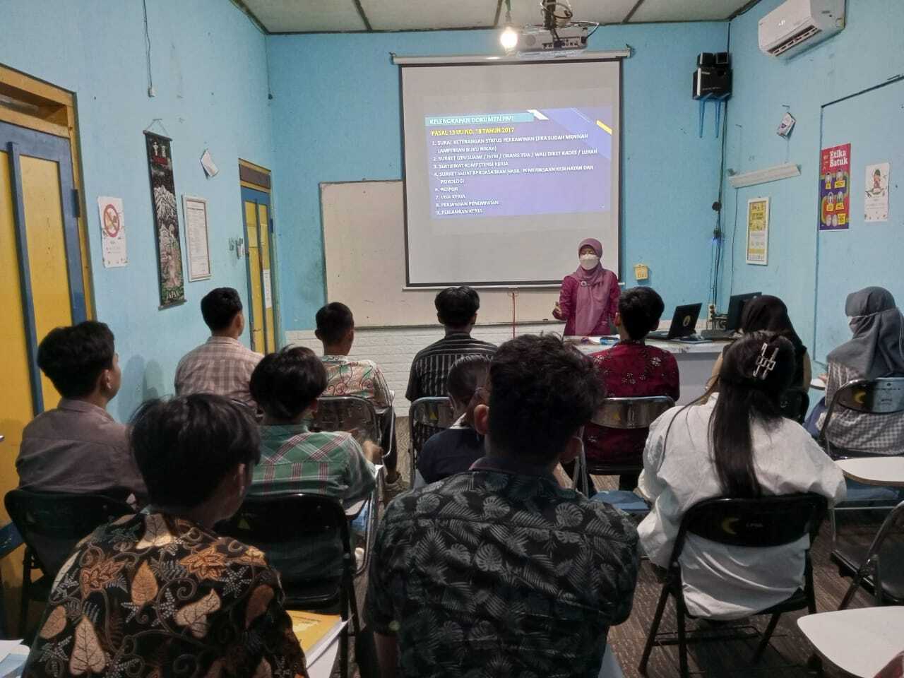 Sosialisasi BP2MI Terkait Program G to G Korea Selatan Bagi Siswa Kelas Kursus Bahasa Korea Intensif Angkatan 138 Bina Insani MTC