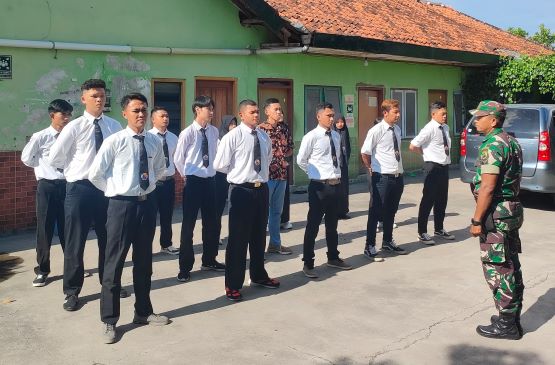 Koramil Berikan Sosialisasi Fisik, Mental, dan Disiplin di Kelas Bahasa Korea Intensif Angkatan 160