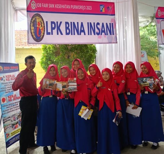 Pelaksanaan Job Fair Bina Insani MTC Yogyakarta di sekolah-sekolah: Meningkatkan Peluang Kerja ke luar Negeri Jepang maupun Korea