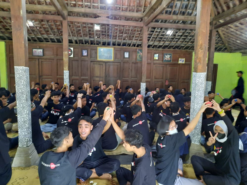 Kegiatan Outing Class Siswa Kursus Bina Insani MTC Yogyakarta dan Magelang   