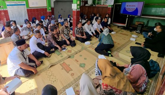Studi Banding Pelaksanaan Pelatihan Berbasis Digital Meningkatkan Kompetensi Tenaga Kerja di Kabupaten Magelang dari Dinas Perindustrian dan Tenaga Kerja Magelang serta LPKS se-Magelang dengan Bina Insani MTC Yogyakarta